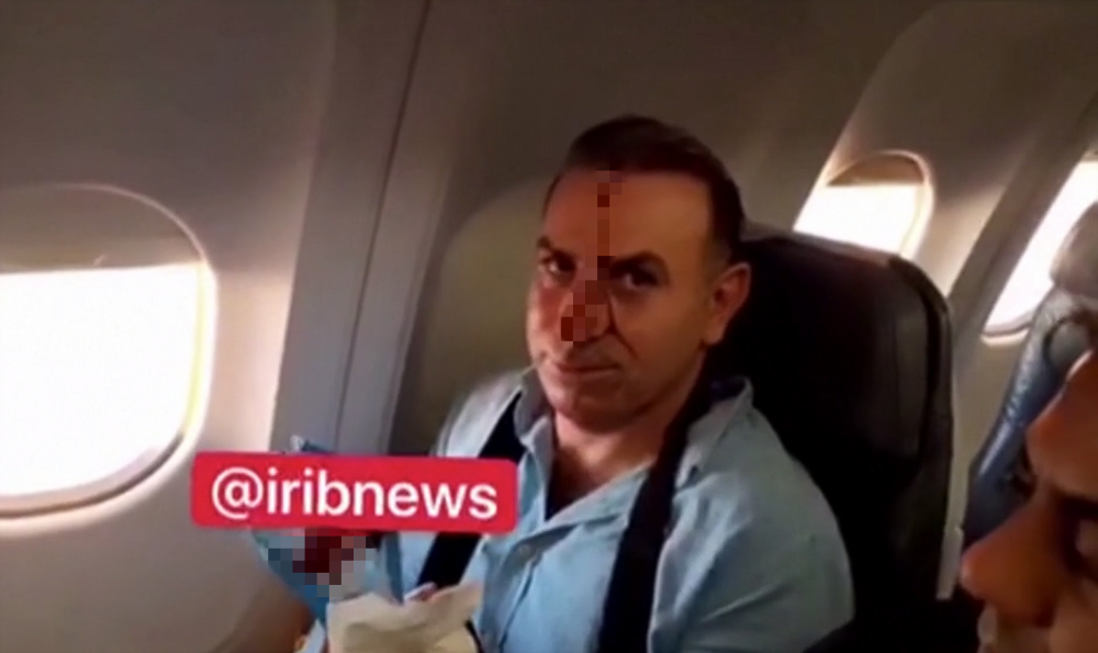 战斗机|2架美军战斗机逼近伊朗客机！客机被迫俯冲，乘客昏厥、头破血流