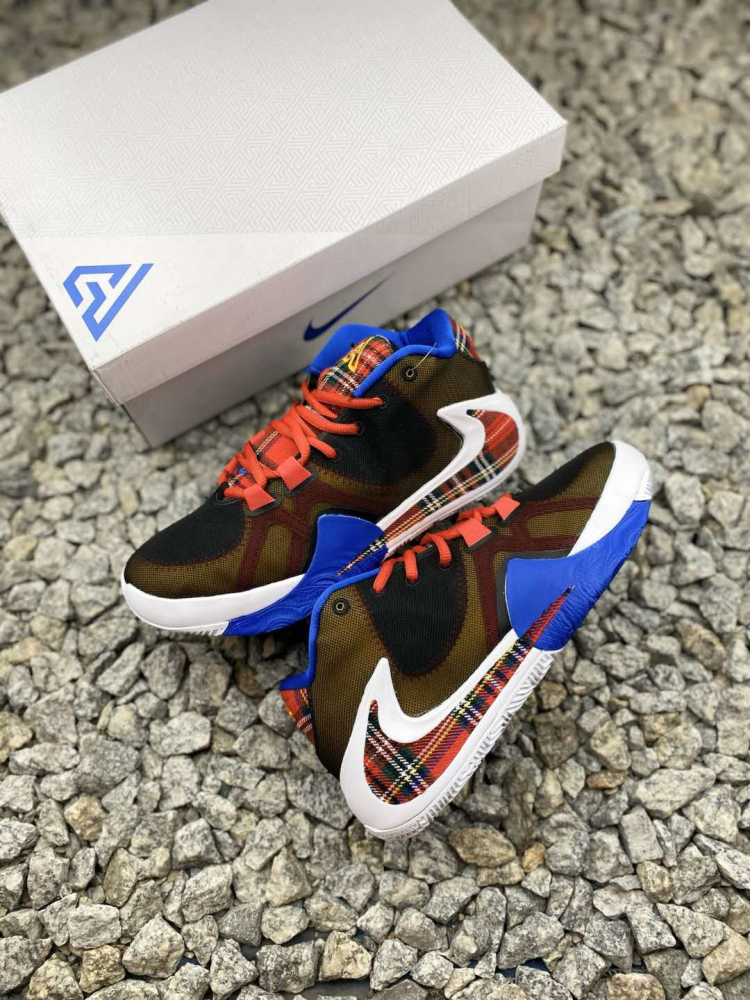 nikezoomfreak1配色赏析字母哥一代篮球鞋开箱
