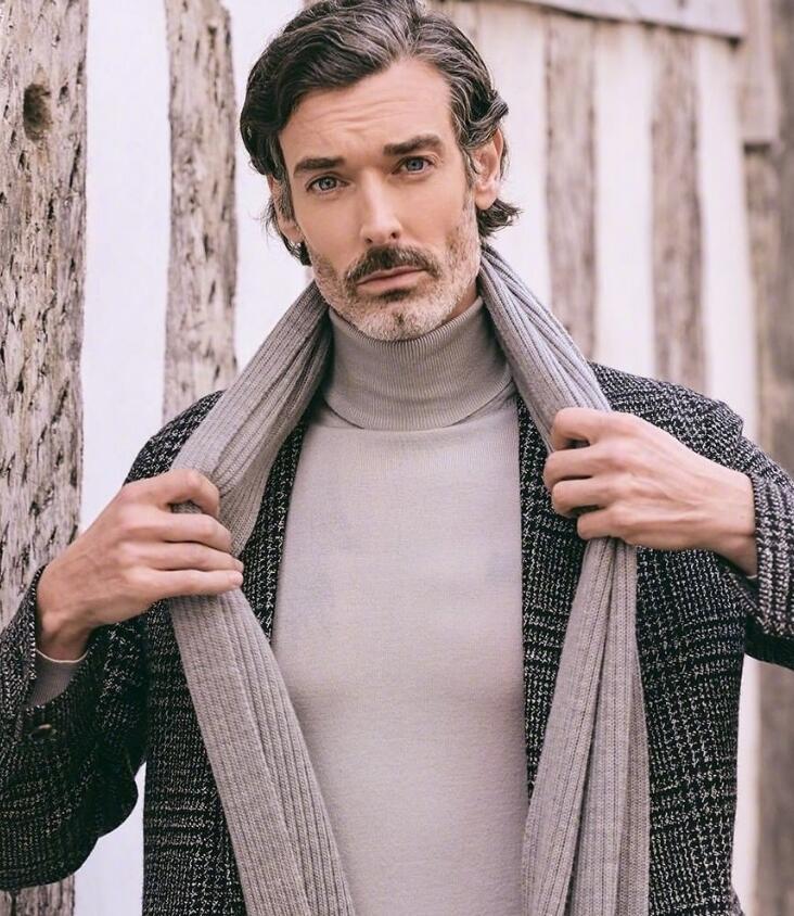 律师转业男模全靠不羁却优雅另类英伦风