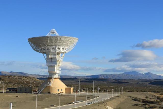 天问一号|搭载天问一号升空的长五火箭上，怎么有四个外国航天局标志？