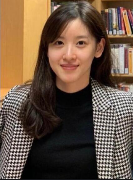 刘强东与女助理身心俱疲的章泽天完美演绎豪门婚姻真谛