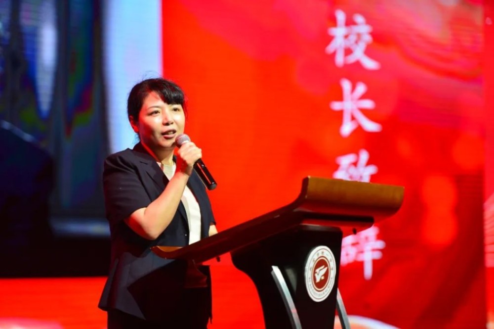 西安市铁一中学举办2020届毕业典礼