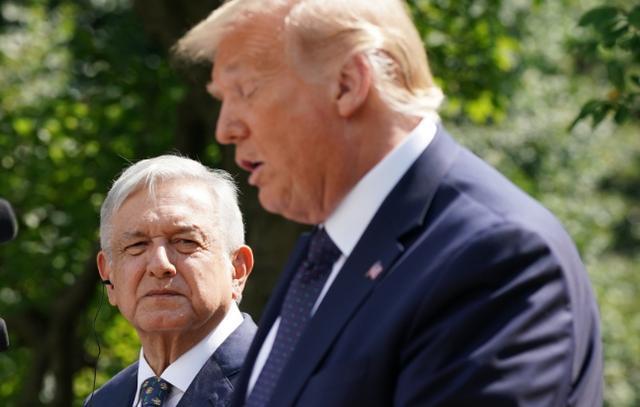 洛佩斯·奥夫拉多尔|依然自信？墨西哥总统亲口承认有亲人死于新冠，但仍称不用戴口罩