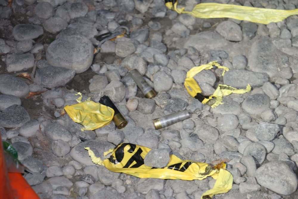 毒贩|男子指控毒贩偷了他儿子的自行车，两天后在回家路上被射成马蜂窝