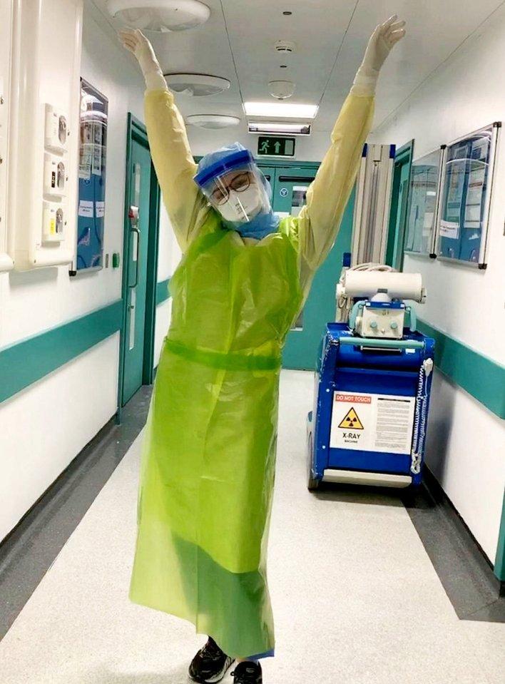 护士|英抗疫护士为选美大赛 露出防护服下面的容颜 窈窕淑女太惊艳