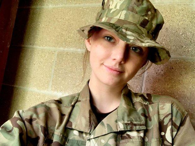 护士|英抗疫护士为选美大赛 露出防护服下面的容颜 窈窕淑女太惊艳