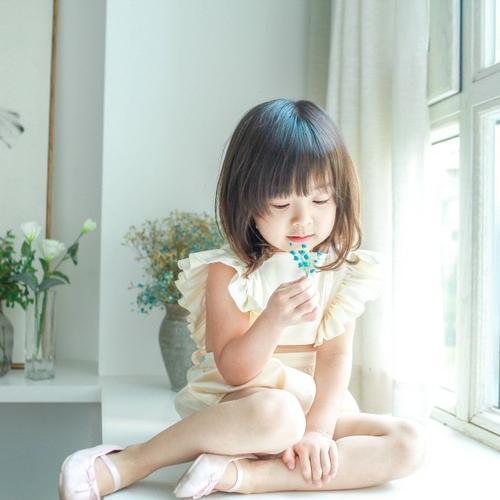 宝宝边吃奶边对妈妈笑这样的笑有意识吗妈妈可别不理