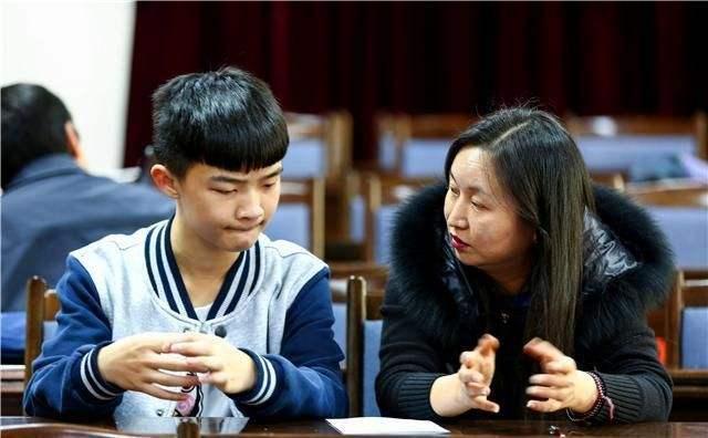 云南省2020高考成绩_没拿过年级第一,却在全省高考“夺冠”的