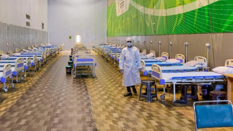 印度_社会|印度14岁女孩感染新冠后在护理中心被另一患者性侵，还被同伙录像