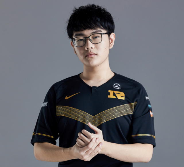 RNG首发名单gala替补，小虎真就要当场退役了？