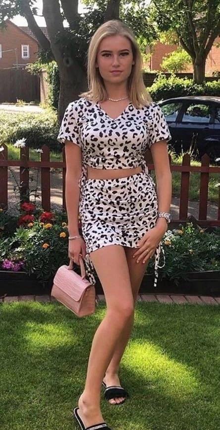 英国_社会|英国16岁花季少女被火车撞后身故，朋友称赞她外表美丽，内心善良