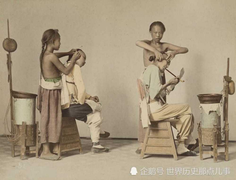 【图1】1870年,清朝年轻的剃头匠.