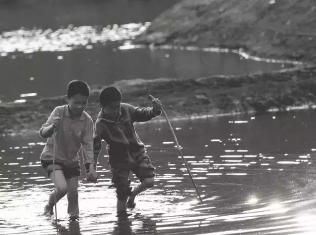 怀旧农村儿时的老照片:献给我们回不去的童年!