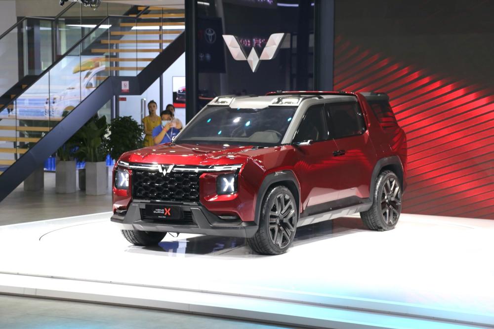 新车来了五菱打破次元壁概念suv宏光侠全球首发