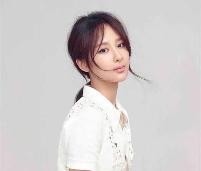 杨紫|杨紫又一部新剧？心理题材大IP小说将剧改，原著作者默默关注杨紫