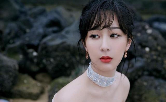 杨紫|杨紫又一部新剧？心理题材大IP小说将剧改，原著作者默默关注杨紫