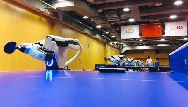 发球机器人|全球首个 AI 发球机器人诞生，国球练出新高度