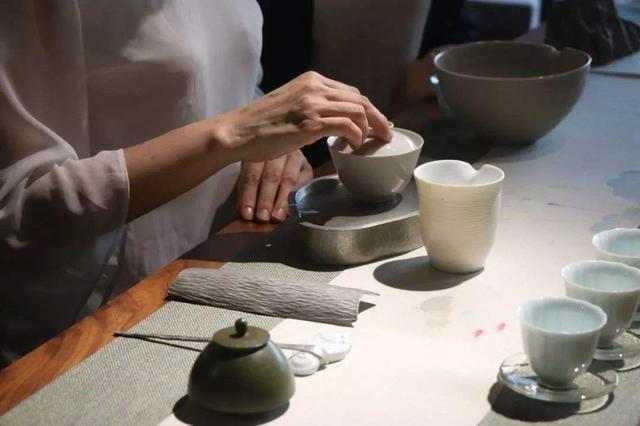 喝茶 品茶有什么小技巧 腾讯新闻