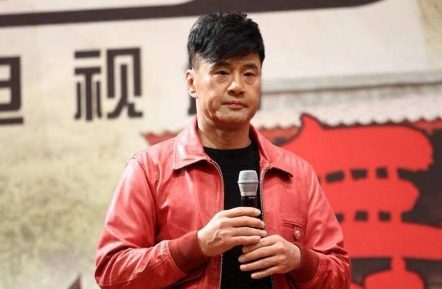 于荣光|铁汉柔情的于荣光：让患癌父亲喝酒，用一个谎言让父亲多活了7年