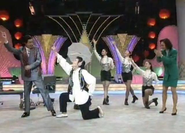 赵丽蓉|不是母子胜似母子，赵丽蓉临终时，为什么巩汉林不去送她最后一程