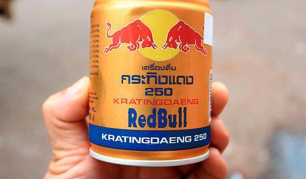 沃拉育·尤文迪亚|肇事逃逸全球通缉！案发8年，“红牛”创始人之孙却被泰国赐予“免罪符”