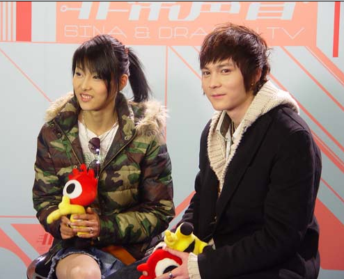 但现在,薛之谦逆袭了,而当初外形条件上佳的君君却早就退出了圈子