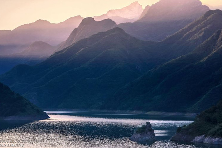 北京|北京又一古村走红，人称京东“最美乡村”，湖光山色不输桂林