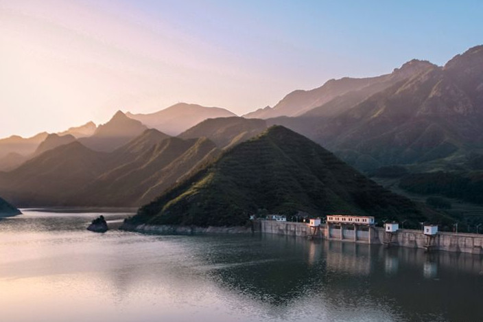 北京|北京又一古村走红，人称京东“最美乡村”，湖光山色不输桂林