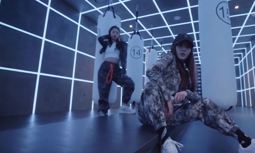 李小璐|39岁李小璐晒热舞视频，秀蛮腰嘻哈风十足，直言被骂也不放弃