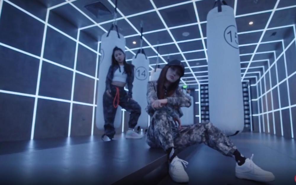 李小璐|李小璐穿露脐装大秀热舞：你继续讨厌，我热爱，跳得不好也不放弃