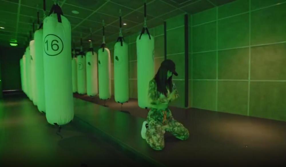 李小璐|李小璐穿露脐装大秀热舞：你继续讨厌，我热爱，跳得不好也不放弃