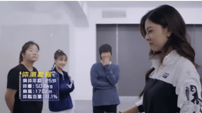 张一山|张一山宋妍霏恋情曝光，两人同框却被女方粉丝嫌弃：矮土丑，不般配！