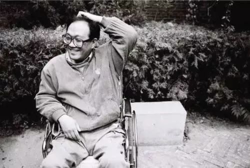 史铁生|他永远比想象中更有力量，却没人想要他的人生