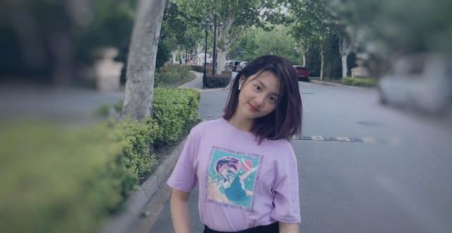 黄忆慈|多多染发涂口红被骂，李嫣染发喝酒炫富却被捧，网友为何这样双标