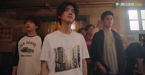 以家人之名|电视剧榜单：谭松韵《以家人之名》上线即巅峰，榜首鹿晗贡献喜人