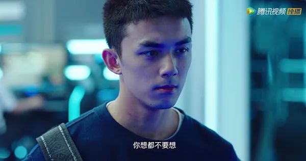 以家人之名|电视剧榜单：谭松韵《以家人之名》上线即巅峰，榜首鹿晗贡献喜人