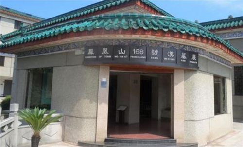 古墓|湖北发现西汉古墓，墓室发现一封信，专家看后大惊：写给阎王的？