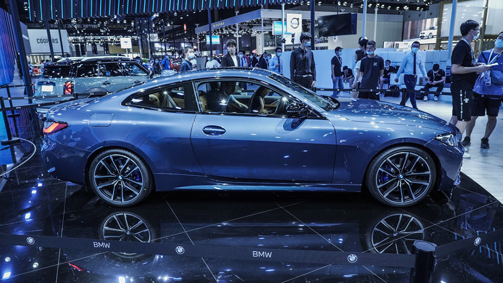 运动or优雅双门轿跑宝马4系vs奔驰ccoupe