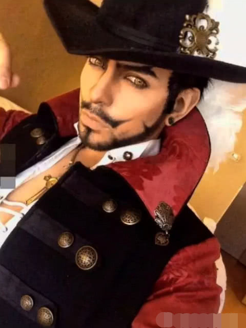 海贼王的"真人版",青雉毫无违和感,看到黄猿:笑容突破次元!