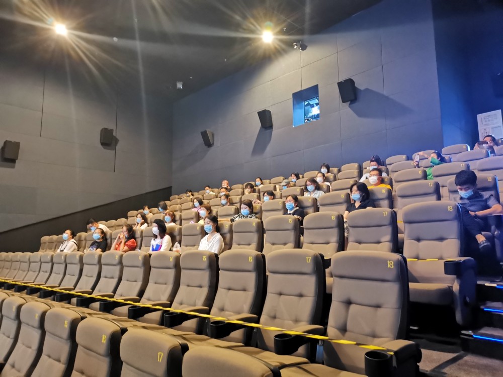 没有可乐和爆米花的中国电影院依然有点甜