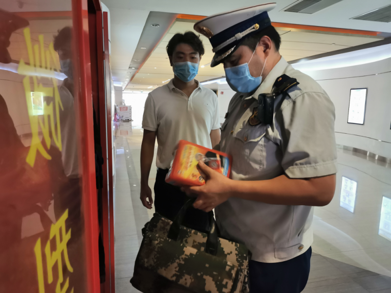 首都电影院|北京影院复工了！近两万观众齐聚观影