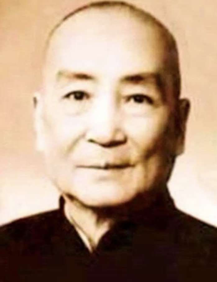 许晋亨|58岁许公子，200万零用钱潇洒养妻小，400亿财产不争不斗全归他