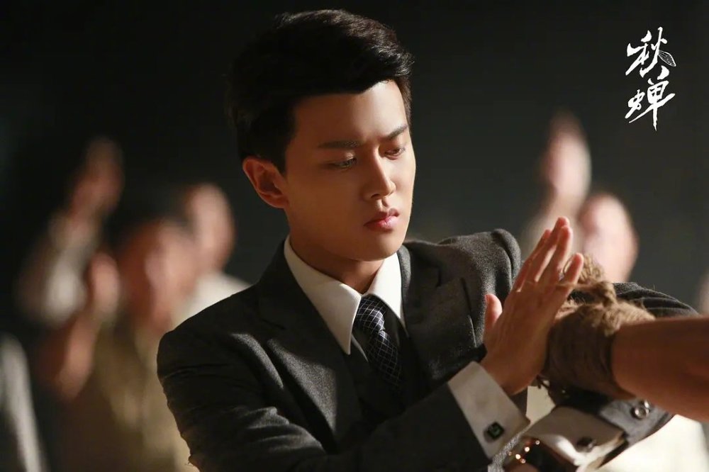 任嘉伦|任嘉伦：鲜衣怒马少年郎，你终于成为不负众望的人！