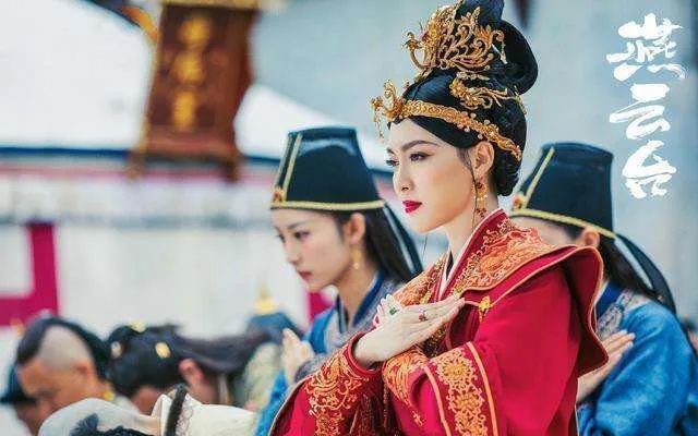 唐嫣|明星和助理什么时候开始也不可说了？