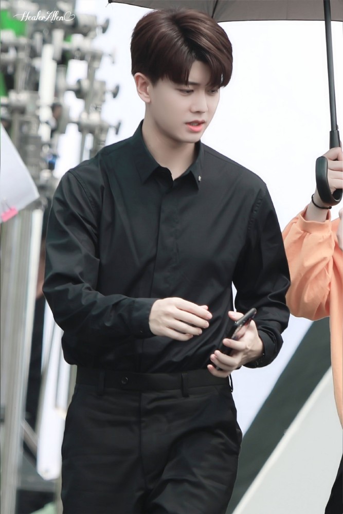 任嘉伦|任嘉伦：鲜衣怒马少年郎，你终于成为不负众望的人！