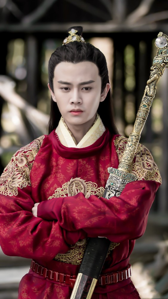 任嘉伦|任嘉伦：鲜衣怒马少年郎，你终于成为不负众望的人！