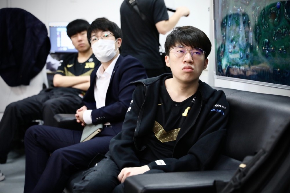 RNG基本告别季后赛，Gala或转会去LGD