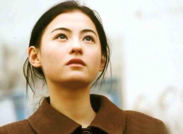 张柏芝|张柏芝：当全世界都与你为敌，你却不知道自己错在哪