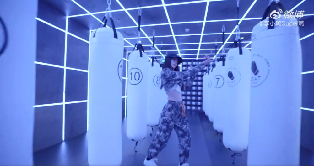 李小璐|李小璐劲歌热舞展现窈窕身材，怒怼黑粉自视清白，坦言不放弃嘻哈