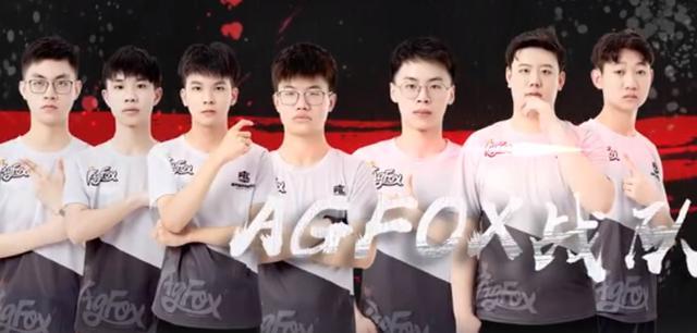 pel直播间被刷屏童家堡强势来袭主播组建的战队实力如何